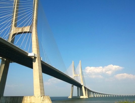 A fantástica Ponte Vasco da Gama em Lisboa