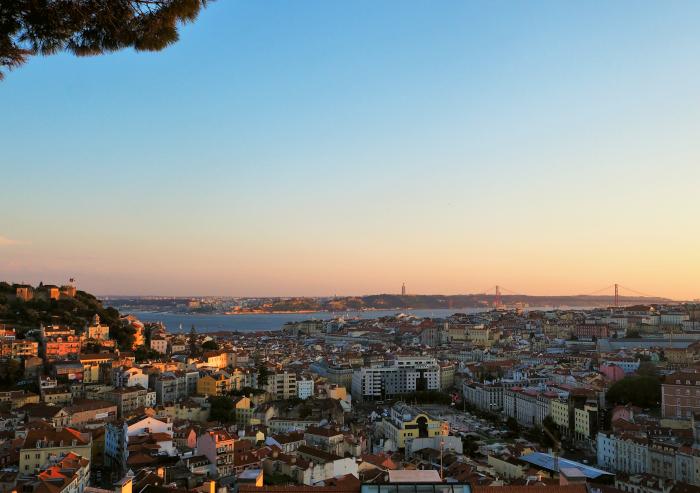 Miradouro Da Senhora Do Monte O P r Do Sol Em Lisboa Descubra Lisboa Miradouro Da Senhora Do Monte O P r Do Sol Em Lisboa Descubra Lisboa
