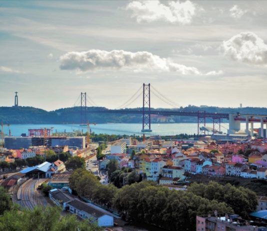 Cemitério dos Prazeres, em Lisboa.